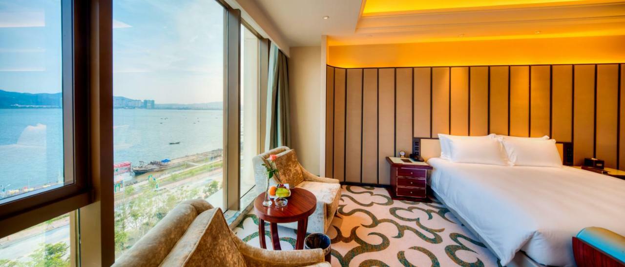 Royal Seaside Hotel And Hot Springs Xiamen Esterno foto
