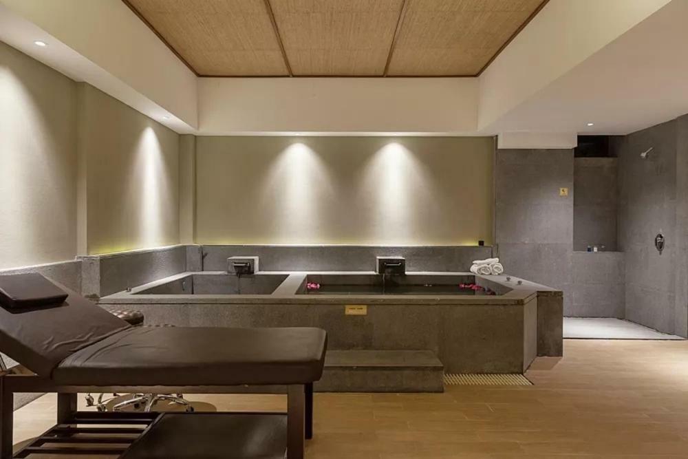 Royal Seaside Hotel And Hot Springs Xiamen Esterno foto